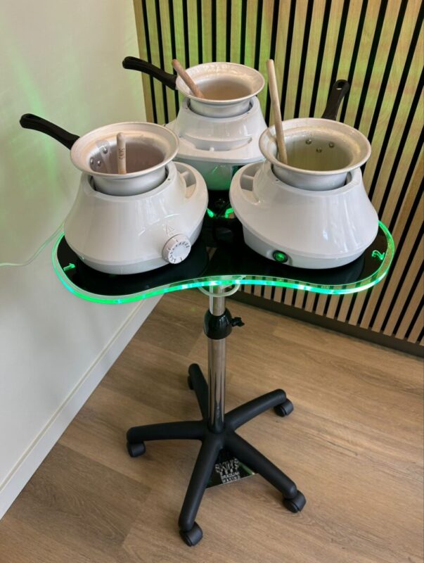 SKIN'S Wax Docking Station